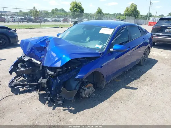 KMHLM4AG0NU265498 2022 HYUNDAI ELANTRA - Image 2