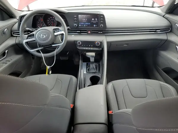 KMHLM4AG0NU272595 2022 HYUNDAI ELANTRA - Image 8