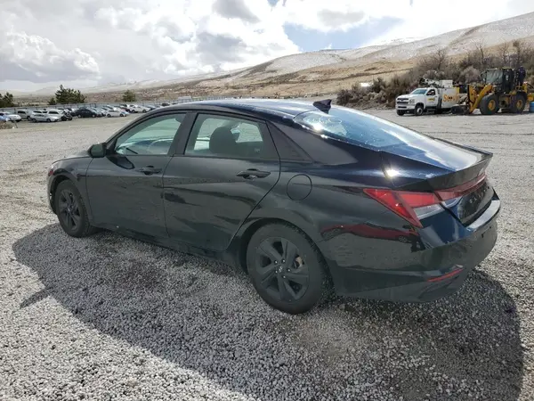 KMHLM4AG0NU282589 2022 HYUNDAI ELANTRA - Image 2