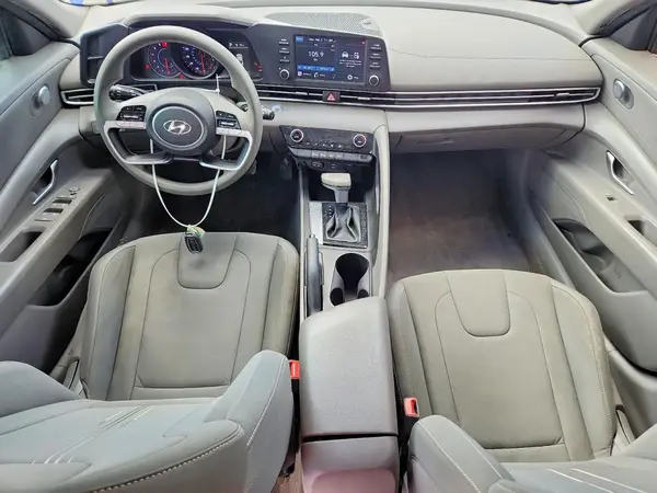 KMHLM4AG0NU285055 2022 HYUNDAI ELANTRA - Image 8