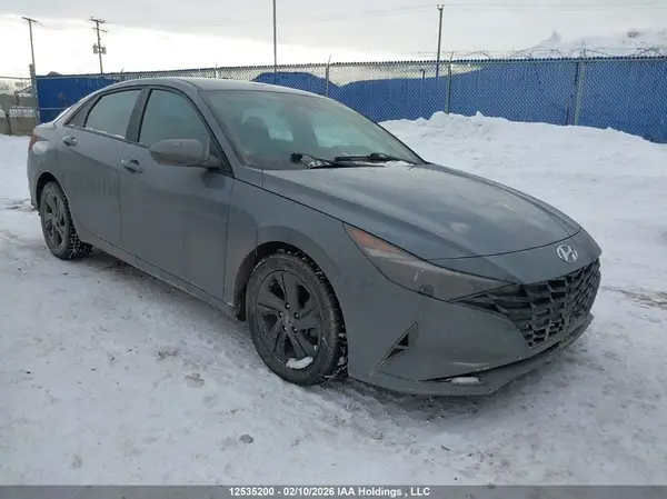 KMHLM4AG0NU286027 2022 HYUNDAI ELANTRA - Image 1