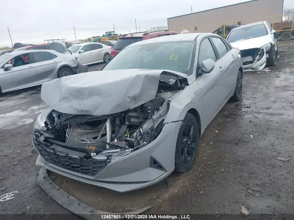 KMHLM4AG0NU286321 2022 HYUNDAI ELANTRA - Image 2