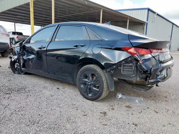 KMHLM4AG0NU294404 2022 HYUNDAI ELANTRA - Image 2