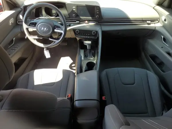 KMHLM4AG0NU312769 2022 HYUNDAI ELANTRA - Image 8