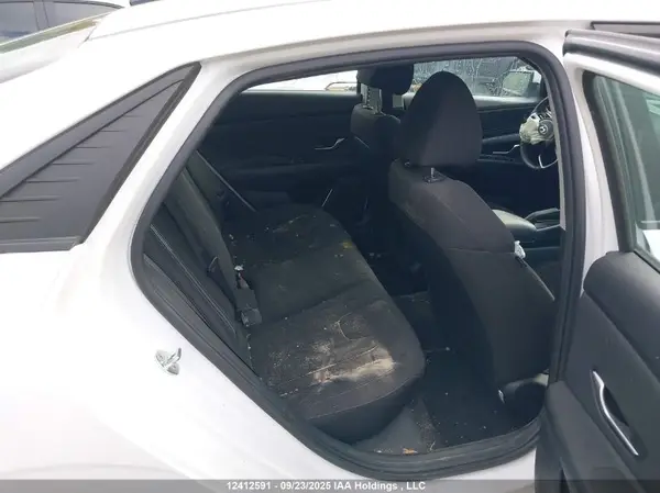 KMHLM4AG0NU317423 2022 HYUNDAI ELANTRA - Image 8