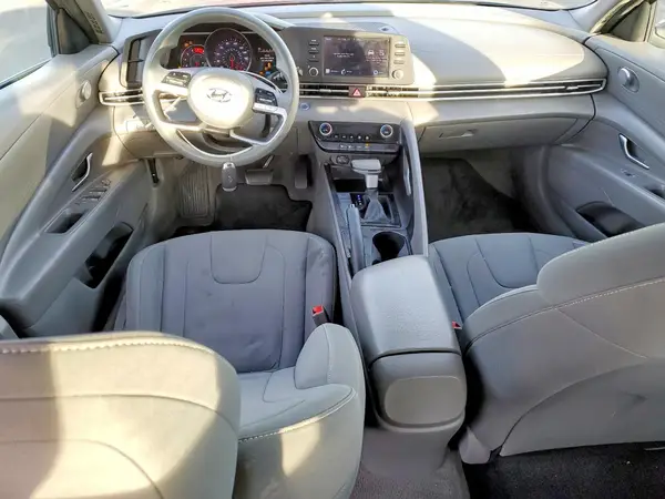 KMHLM4AG0NU321763 2022 HYUNDAI ELANTRA - Image 8