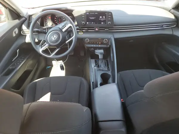 KMHLM4AG0NU327207 2022 HYUNDAI ELANTRA - Image 8