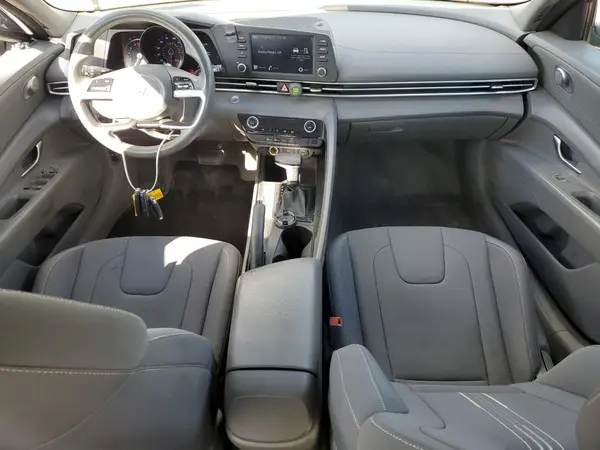 KMHLM4AG0NU331094 2022 HYUNDAI ELANTRA - Image 8