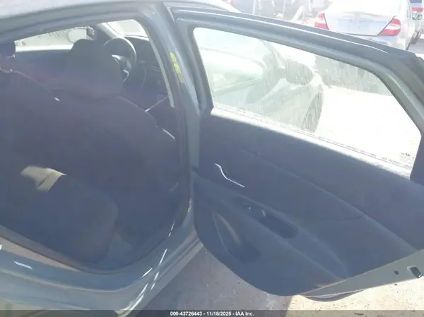 KMHLM4AG0NU334982 2022 HYUNDAI ELANTRA - Image 8