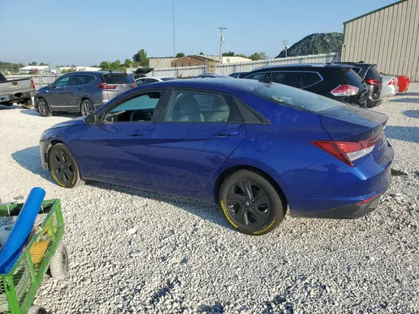 KMHLM4AG0NU337705 2022 HYUNDAI ELANTRA - Image 2