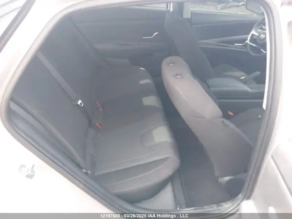 KMHLM4AG0NU339275 2022 HYUNDAI ELANTRA - Image 8