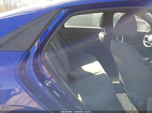 KMHLM4AG0NU343584 2022 HYUNDAI ELANTRA - Image 8