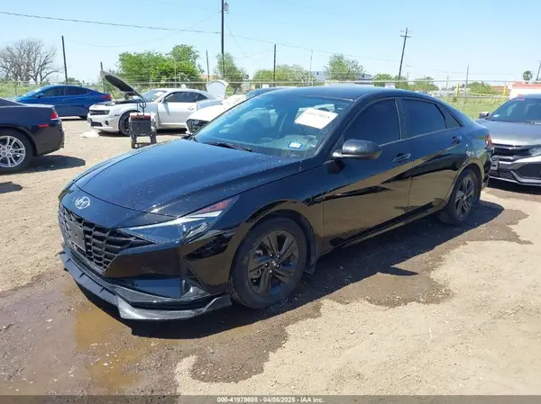 KMHLM4AG0NU344038 2022 HYUNDAI ELANTRA - Image 2
