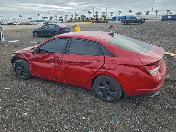 KMHLM4AG0NU359526 2022 HYUNDAI ELANTRA - Image 2