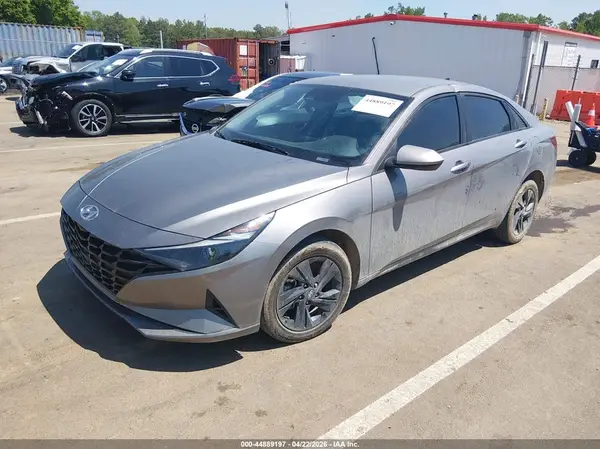 KMHLM4AG0NU362734 2022 HYUNDAI ELANTRA - Image 2