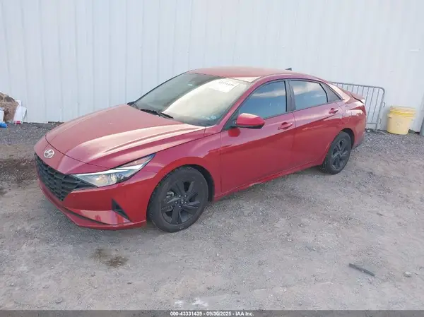 KMHLM4AG0NU362765 2022 HYUNDAI ELANTRA - Image 2