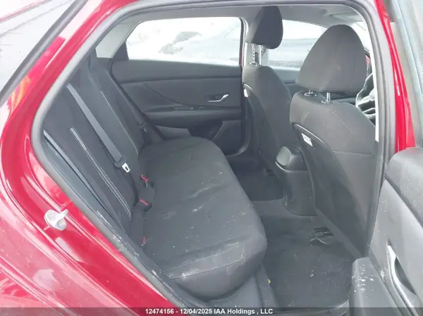 KMHLM4AG0NU366671 2022 HYUNDAI ELANTRA - Image 8