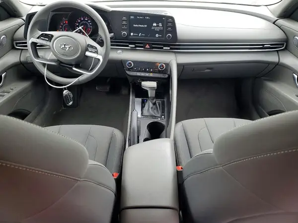 KMHLM4AG0PU375518 2023 HYUNDAI ELANTRA - Image 8