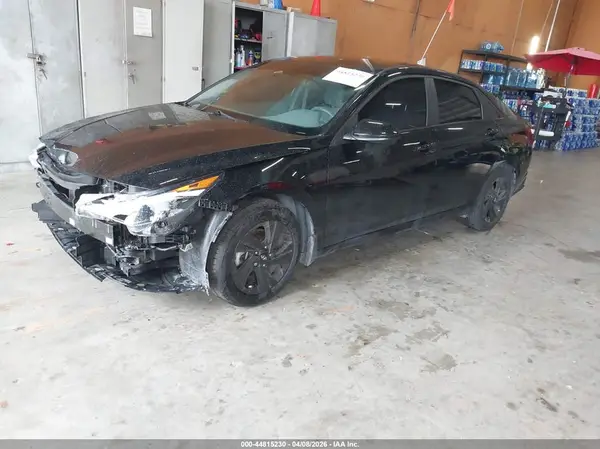 KMHLM4AG0PU386339 2023 HYUNDAI ELANTRA - Image 2