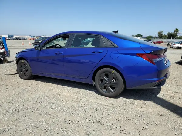 KMHLM4AG0PU397115 2023 HYUNDAI ELANTRA - Image 2