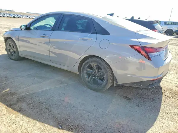 KMHLM4AG0PU397339 2023 HYUNDAI ELANTRA - Image 2