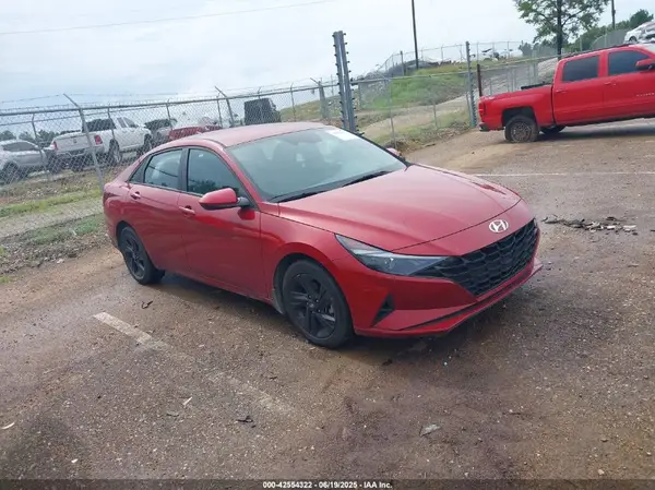 KMHLM4AG0PU410218 2023 HYUNDAI ELANTRA - Image 1