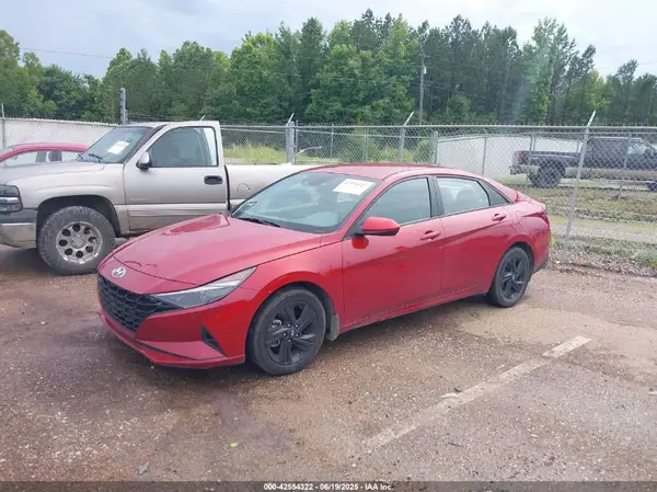 KMHLM4AG0PU410218 2023 HYUNDAI ELANTRA - Image 2