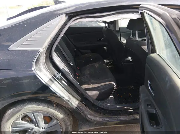 KMHLM4AG0PU420649 2023 HYUNDAI ELANTRA - Image 8