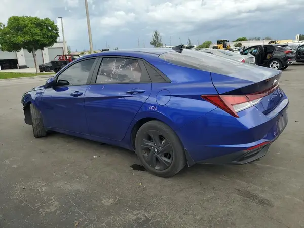 KMHLM4AG0PU428976 2023 HYUNDAI ELANTRA - Image 2