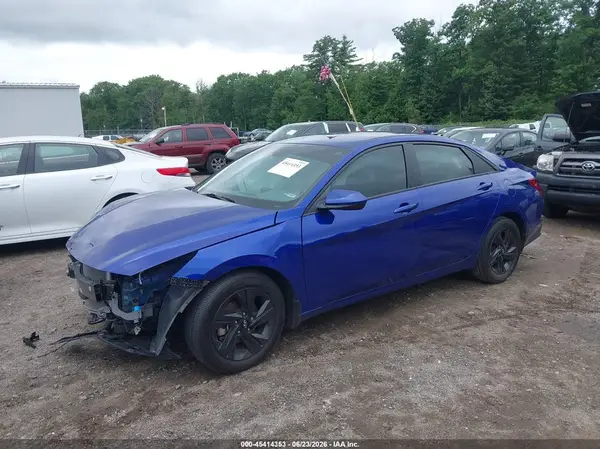 KMHLM4AG0PU431487 2023 HYUNDAI ELANTRA - Image 2