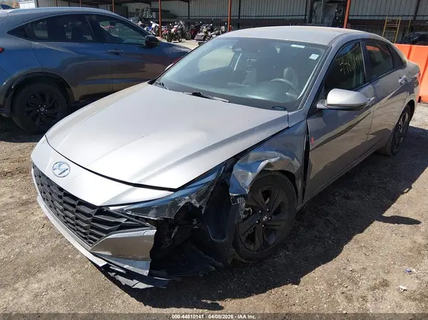 KMHLM4AG0PU434132 2023 HYUNDAI ELANTRA - Image 2