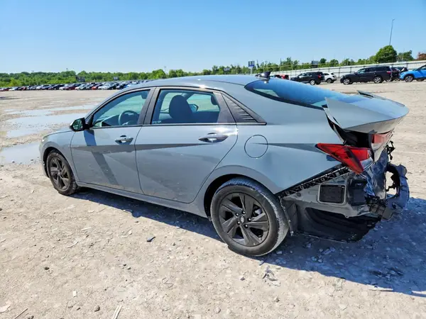 KMHLM4AG0PU435801 2023 HYUNDAI ELANTRA - Image 2
