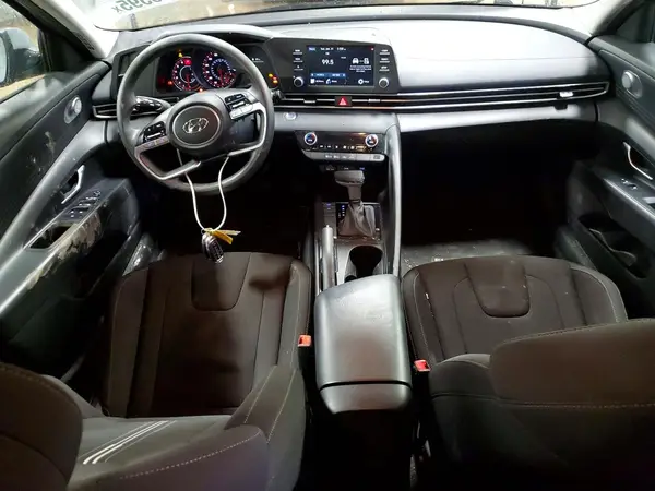 KMHLM4AG0PU437578 2023 HYUNDAI ELANTRA - Image 8