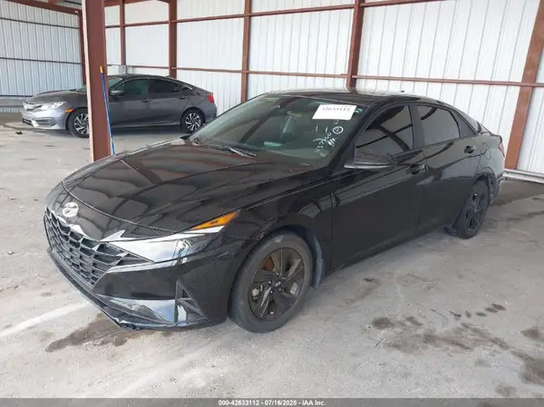 KMHLM4AG0PU437760 2023 HYUNDAI ELANTRA - Image 2
