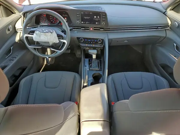 KMHLM4AG0PU439380 2023 HYUNDAI ELANTRA - Image 8