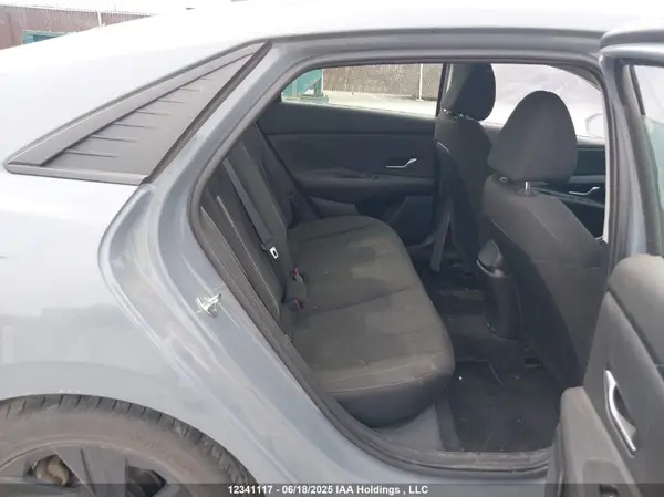 KMHLM4AG0PU439606 2023 HYUNDAI ELANTRA - Image 8
