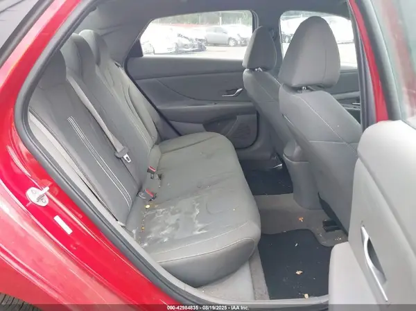 KMHLM4AG0PU450606 2023 HYUNDAI ELANTRA - Image 8