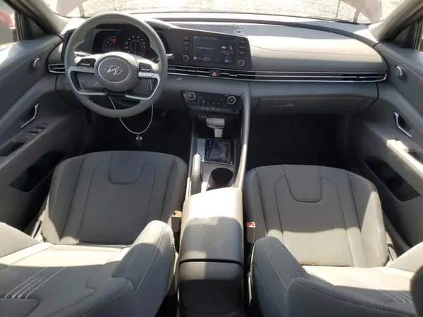 KMHLM4AG0PU450623 2023 HYUNDAI ELANTRA - Image 8