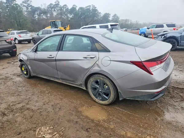 KMHLM4AG0PU455742 2023 HYUNDAI ELANTRA - Image 2