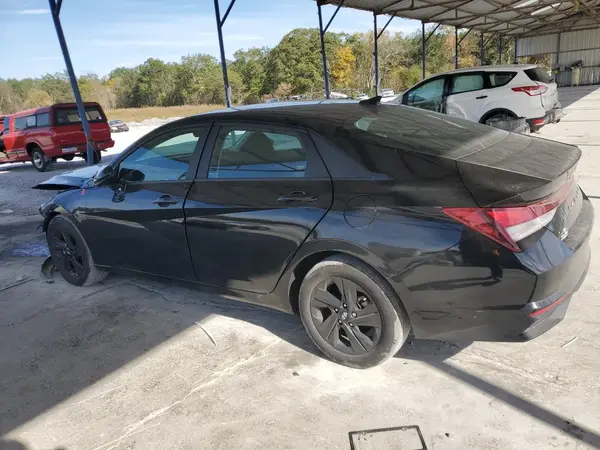 KMHLM4AG0PU457572 2023 HYUNDAI ELANTRA - Image 2