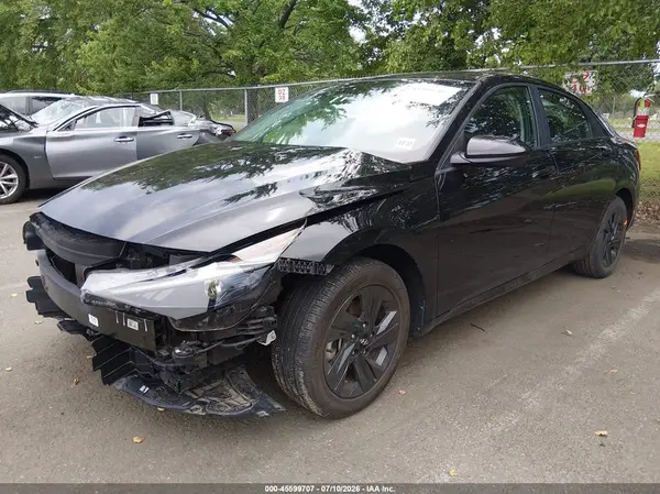 KMHLM4AG0PU459340 2023 HYUNDAI ELANTRA - Image 2