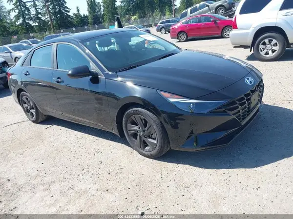 KMHLM4AG0PU459693 2023 HYUNDAI ELANTRA - Image 1