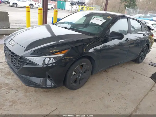 KMHLM4AG0PU466532 2023 HYUNDAI ELANTRA - Image 2