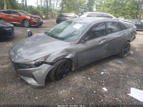 KMHLM4AG0PU468698 2023 HYUNDAI ELANTRA - Image 2