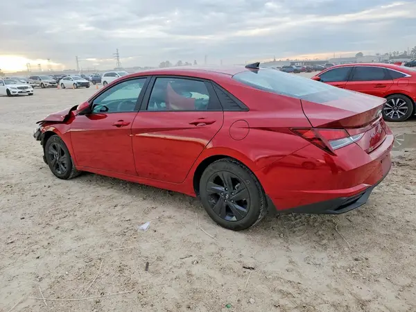 KMHLM4AG0PU475568 2023 HYUNDAI ELANTRA - Image 2