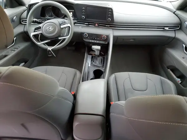 KMHLM4AG0PU475568 2023 HYUNDAI ELANTRA - Image 8