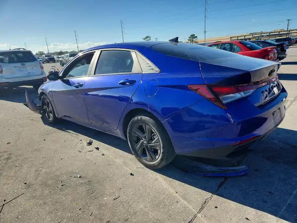 KMHLM4AG0PU478826 2023 HYUNDAI ELANTRA - Image 2