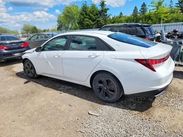 KMHLM4AG0PU478941 2023 HYUNDAI ELANTRA - Image 2