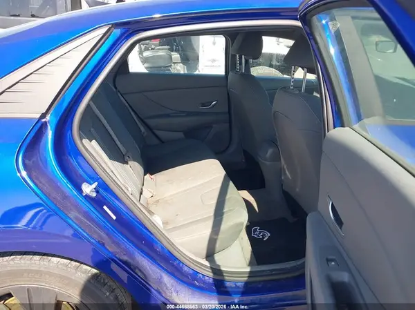 KMHLM4AG0PU484805 2023 HYUNDAI ELANTRA - Image 8