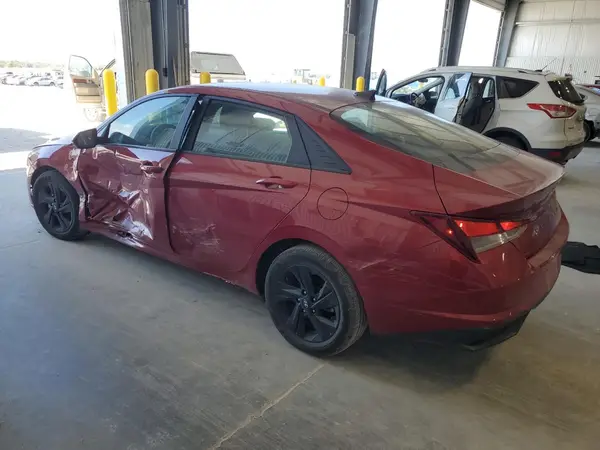 KMHLM4AG0PU499370 2023 HYUNDAI ELANTRA - Image 2